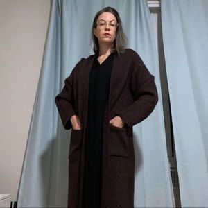Cozy plum heather Uniqlo sweater-coat, size L. Single button, pockets.